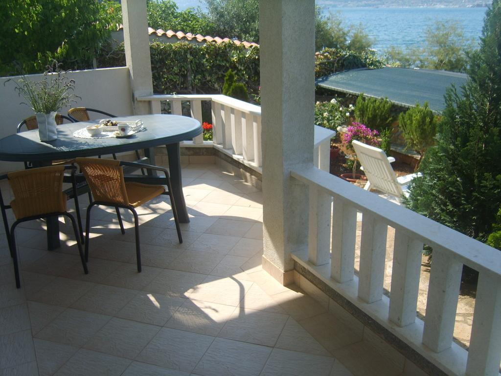 Apartments Iva Alla Трогир Стая снимка