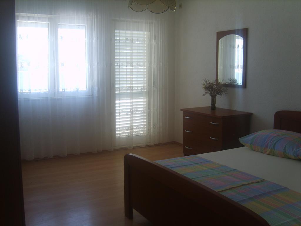 Apartments Iva Alla Трогир Стая снимка