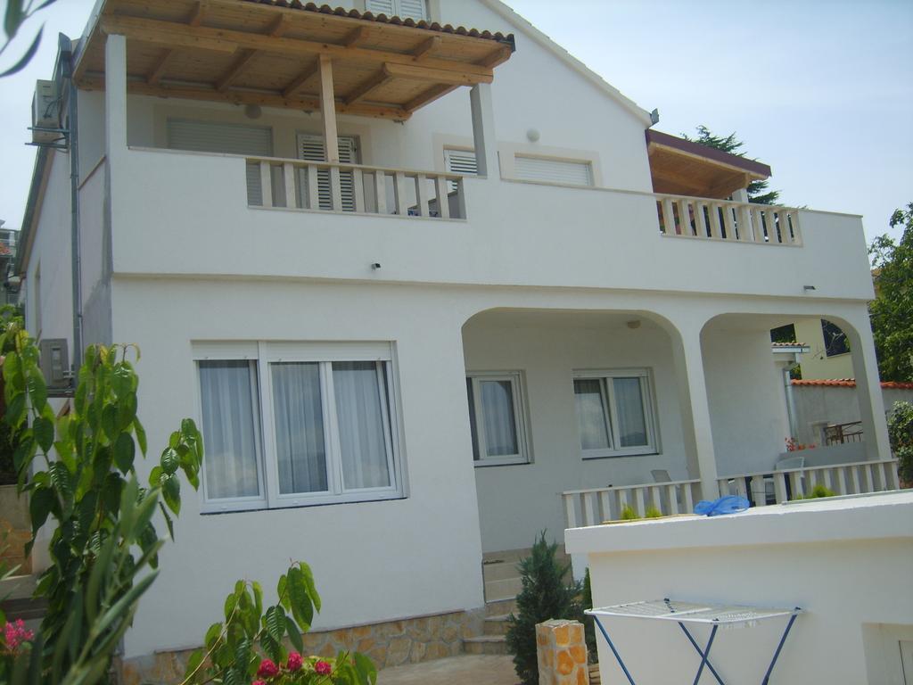 Apartments Iva Alla Трогир Екстериор снимка
