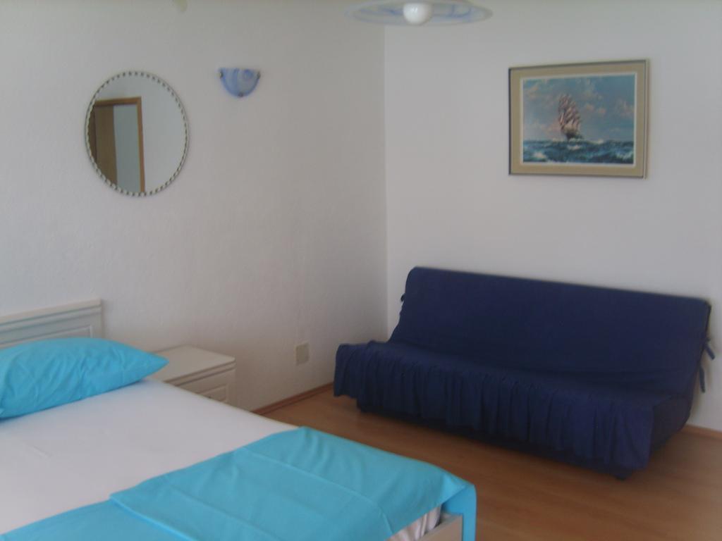 Apartments Iva Alla Трогир Стая снимка