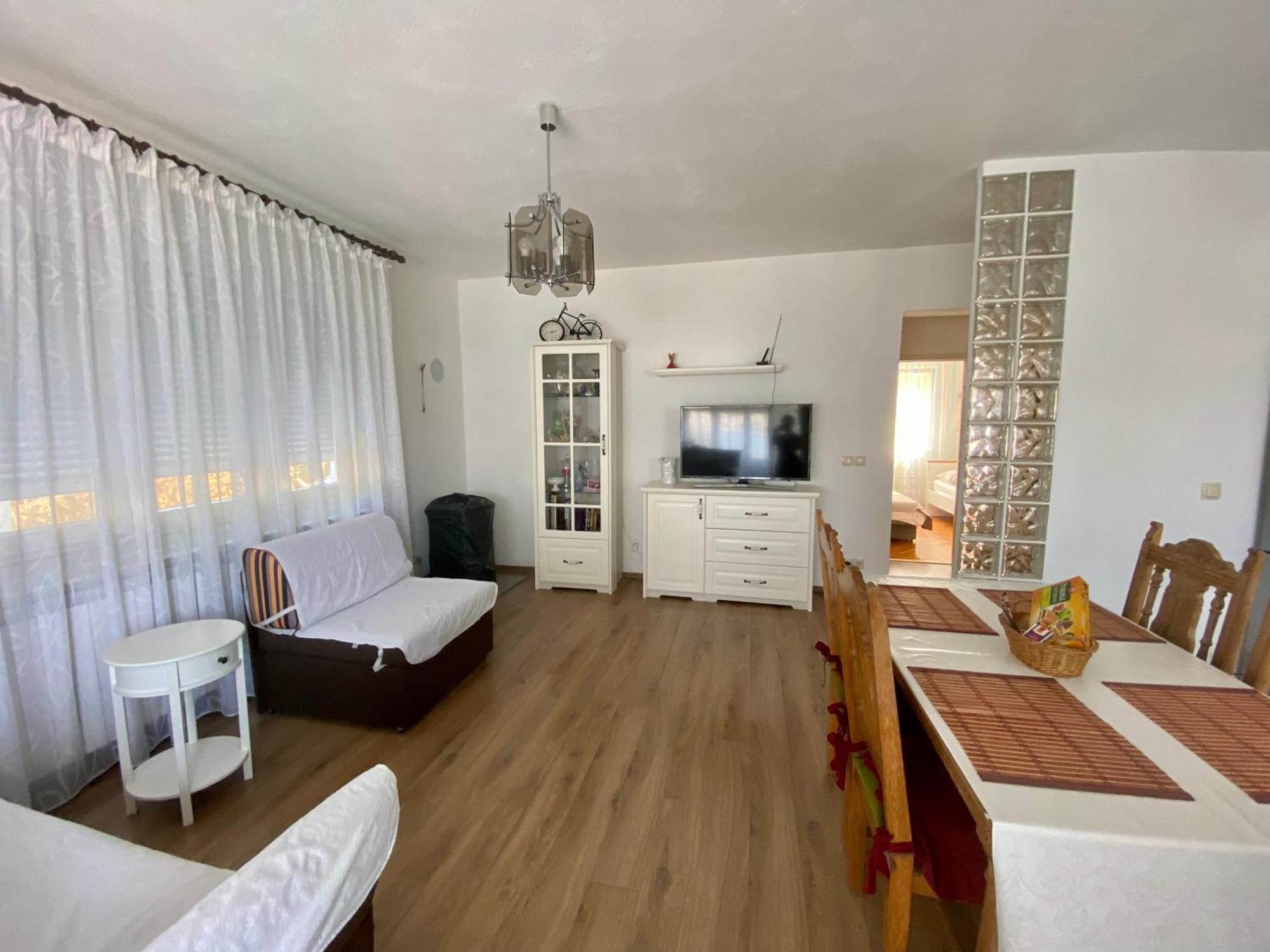 Apartments Iva Alla Трогир Екстериор снимка
